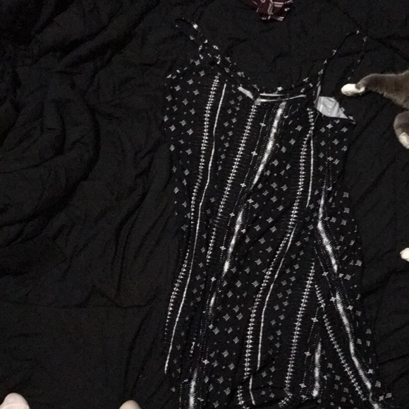 Shift dress with a caged neck - Picture 2 of 3